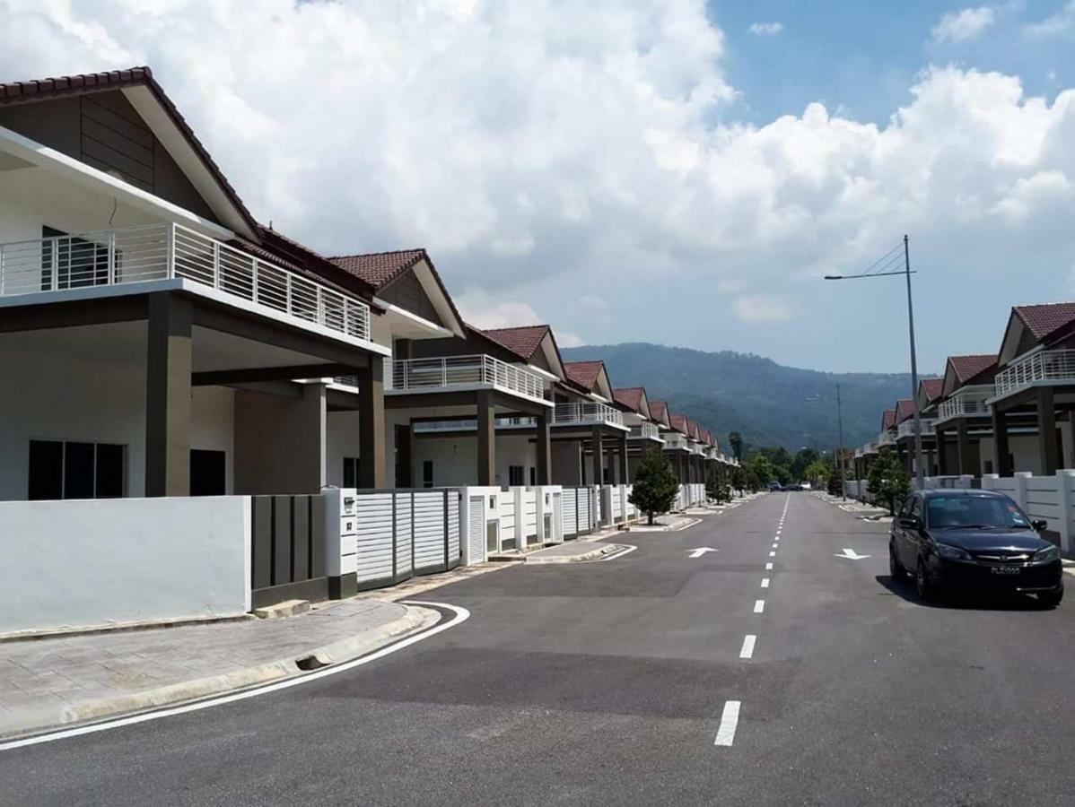 Greenville Homestay Balik Pulau Esterno foto