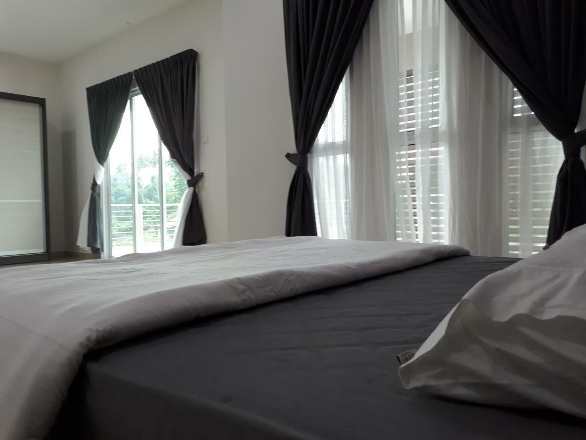 Greenville Homestay Balik Pulau Esterno foto